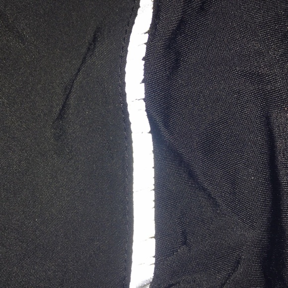 Salomon athletic shorts size M - Picture 6 of 7